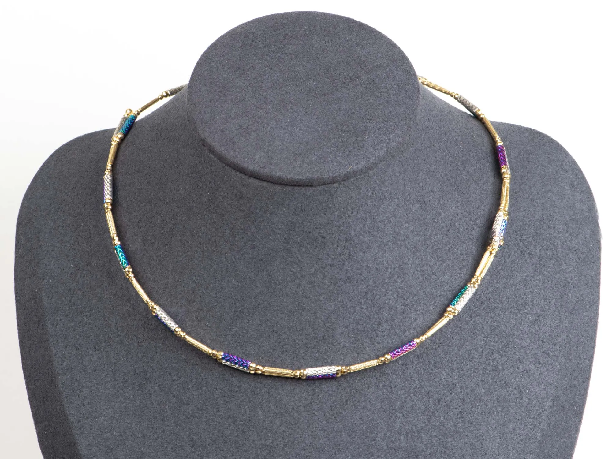 27.5 Multi-Color 18K Gold Magnetic Convertible Necklace Bracelet R4596