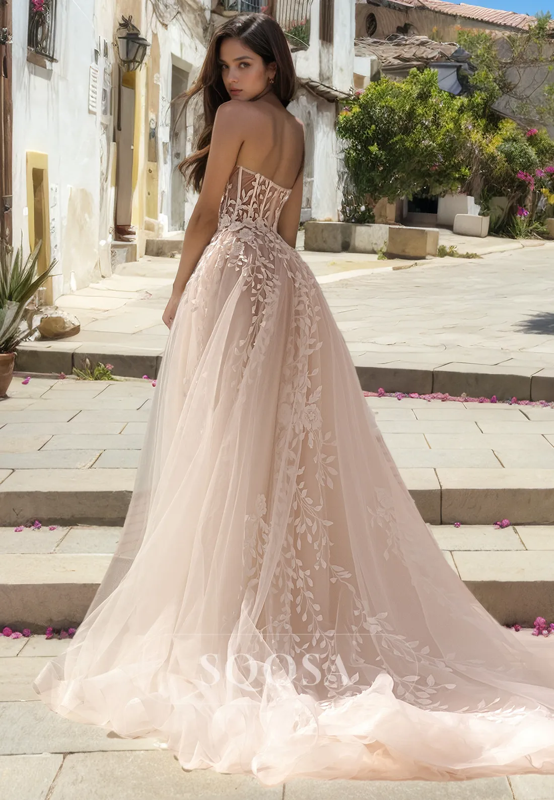 A Line Sweetheart Lace Appliques Romantic Wedding Dress with Train