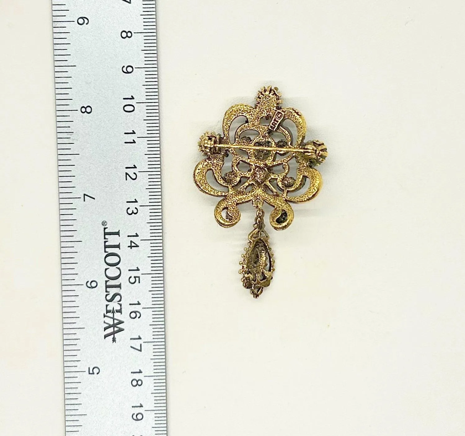 Absolutely Stunning Vintage Victorian Revival ART Brooch