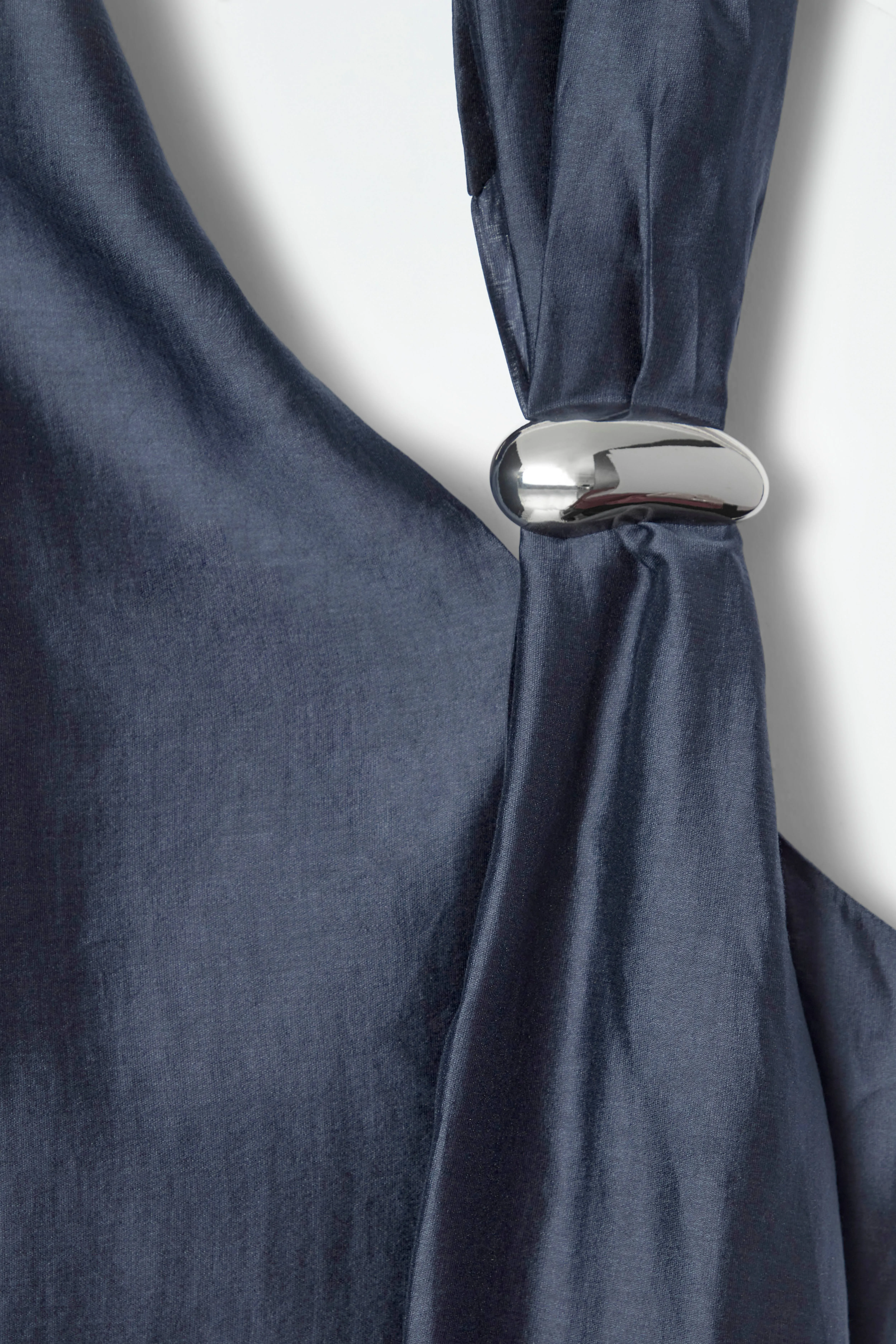 ASYMMETRIC BROOCH-DETAIL MAXI DRESS - Asymmetric neckline - Sleeveless - DARK BLUE - Ladies | H&M GB