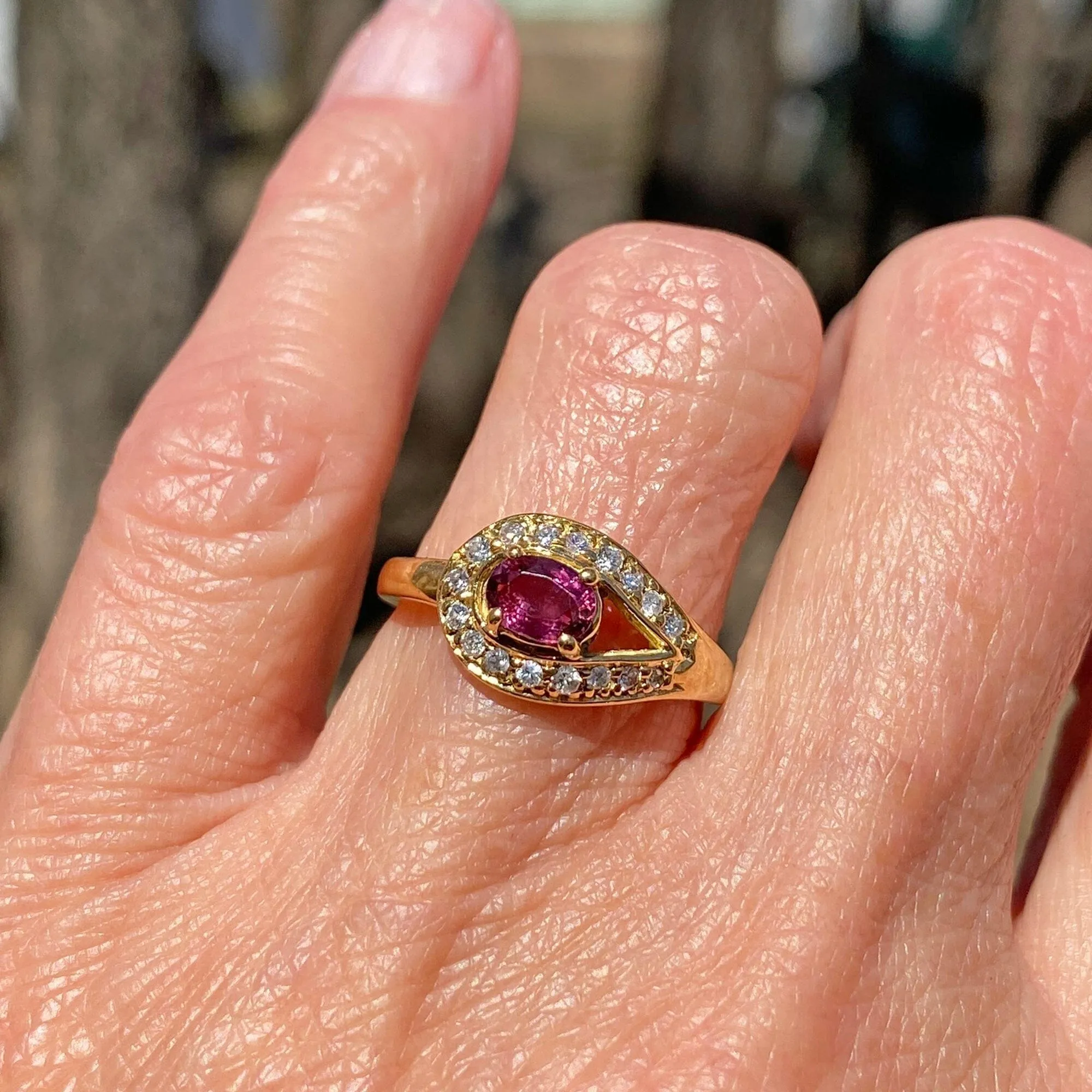 Fine 18K Gold Button Style Diamond Ruby Ring