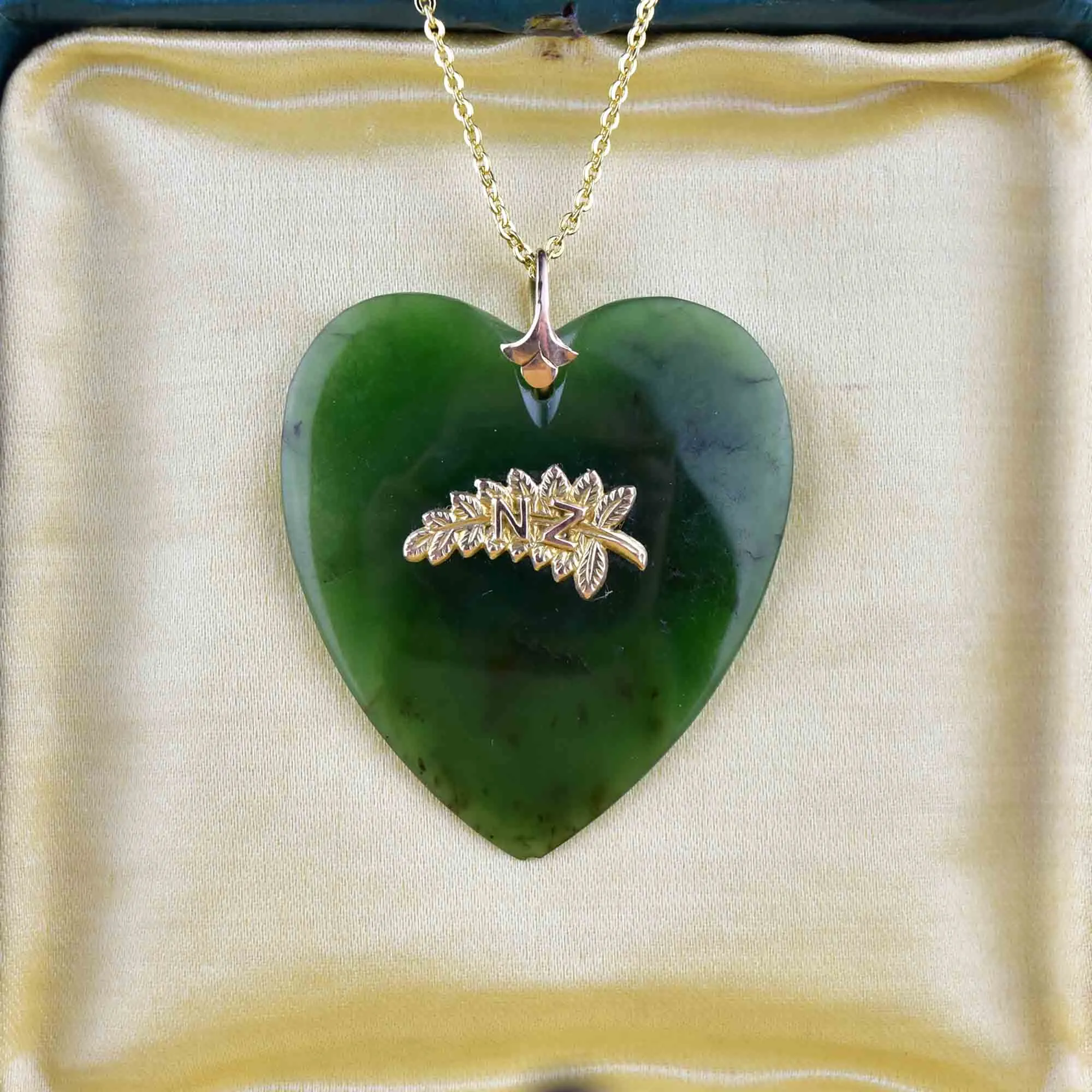 Gold Feather Maori Pounamu New Zealand Jade Heart Necklace