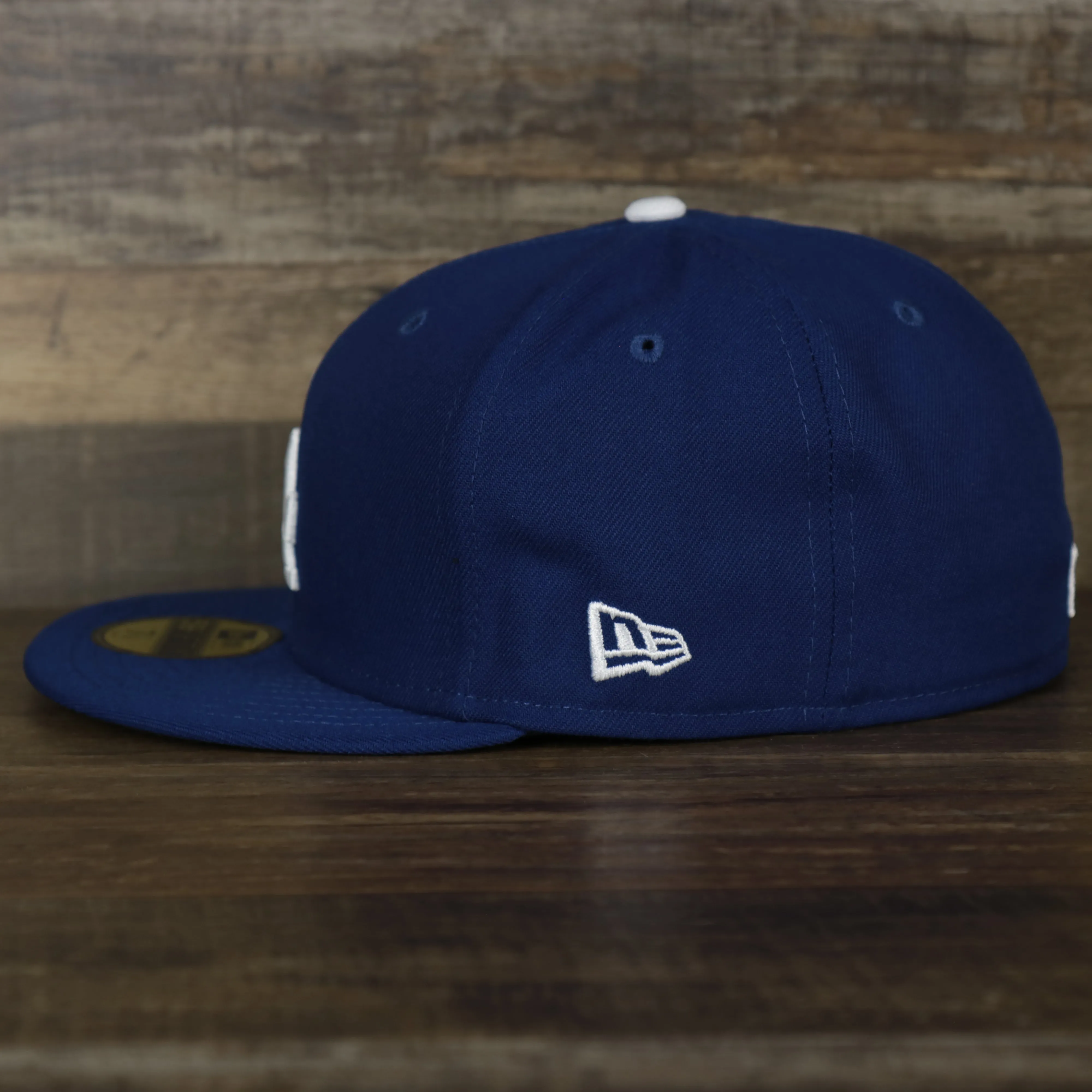 Los Angeles Dodgers Jackie Robinson Side Patch 59Fifty Black Bottom Fitted Cap | Royal Blue