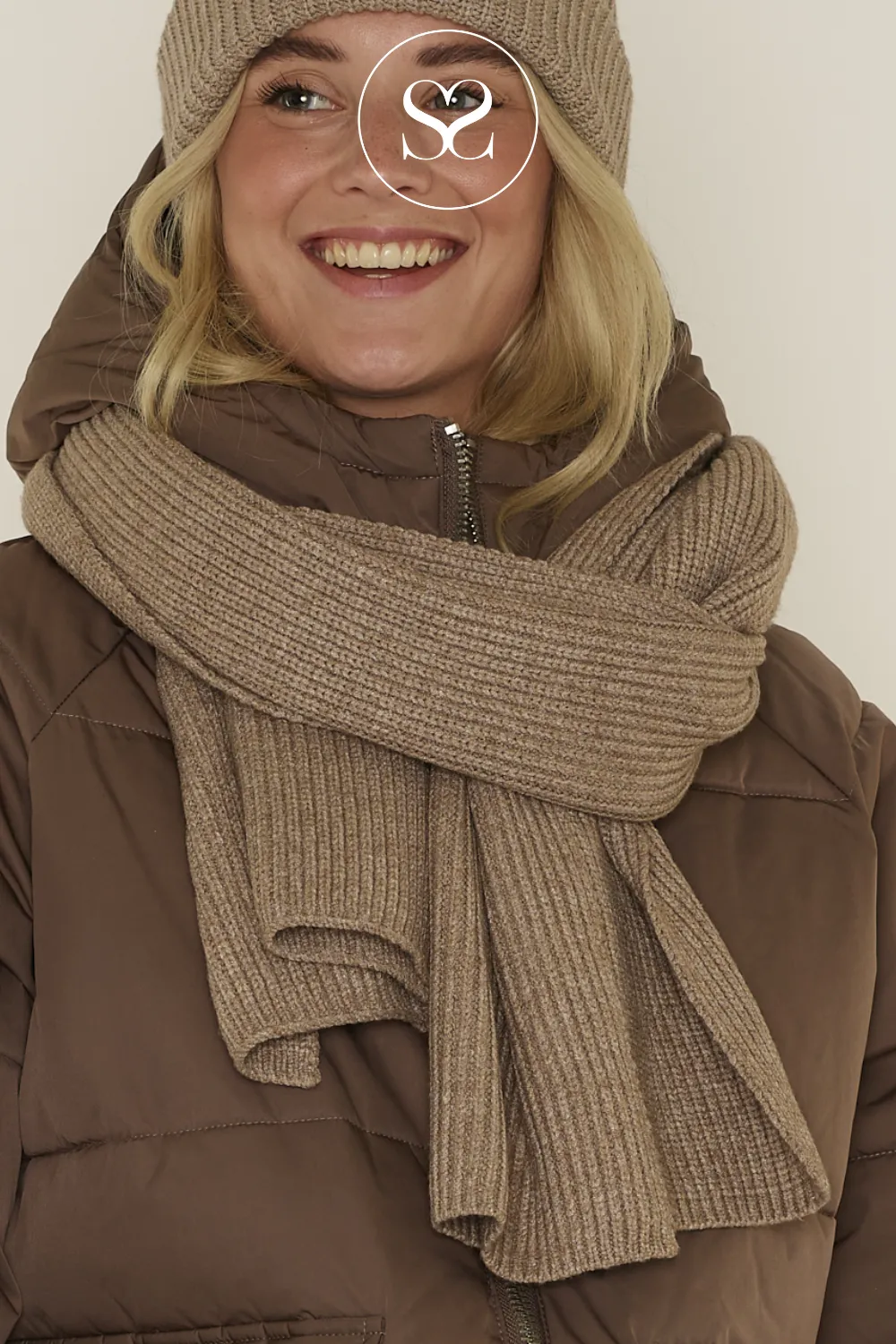 MOSS COPENHAGEN - GALINE RACHELLE OATMEAL WOMEN'S SCARF