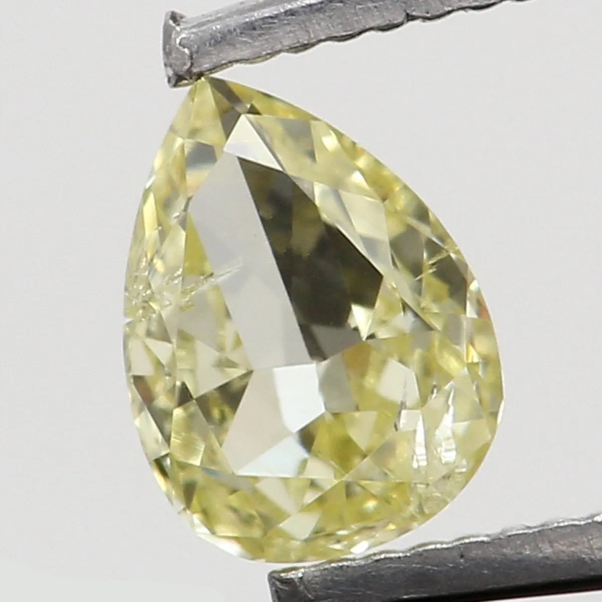 Natural Loose Diamond Pear Yellow Color SI1 Clarity 3.80 MM 0.12 Ct KR1438