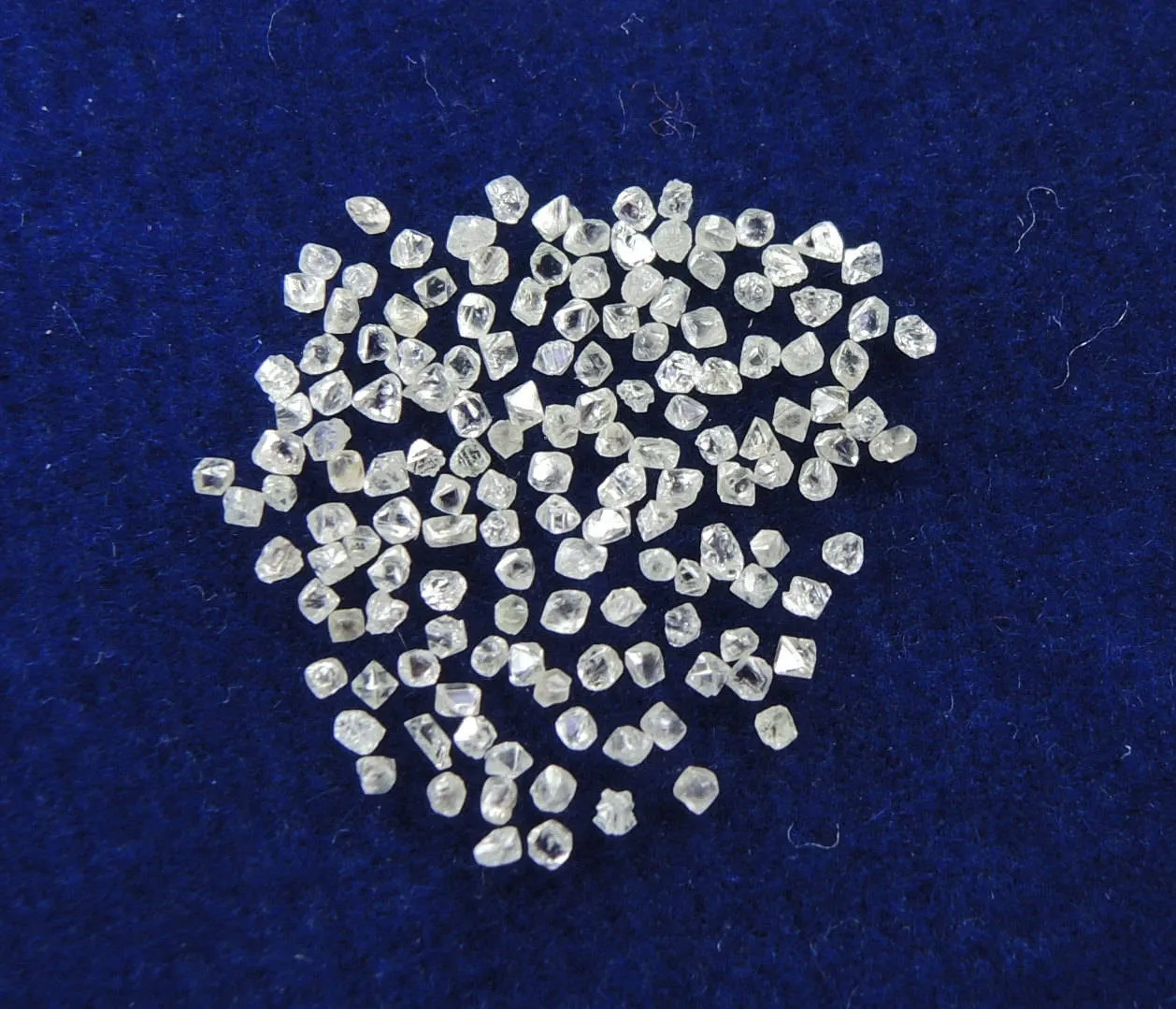 Natural Loose Diamond Raw Rough Fancy White Color I2 Clarity 500 Pcs Lot Q81