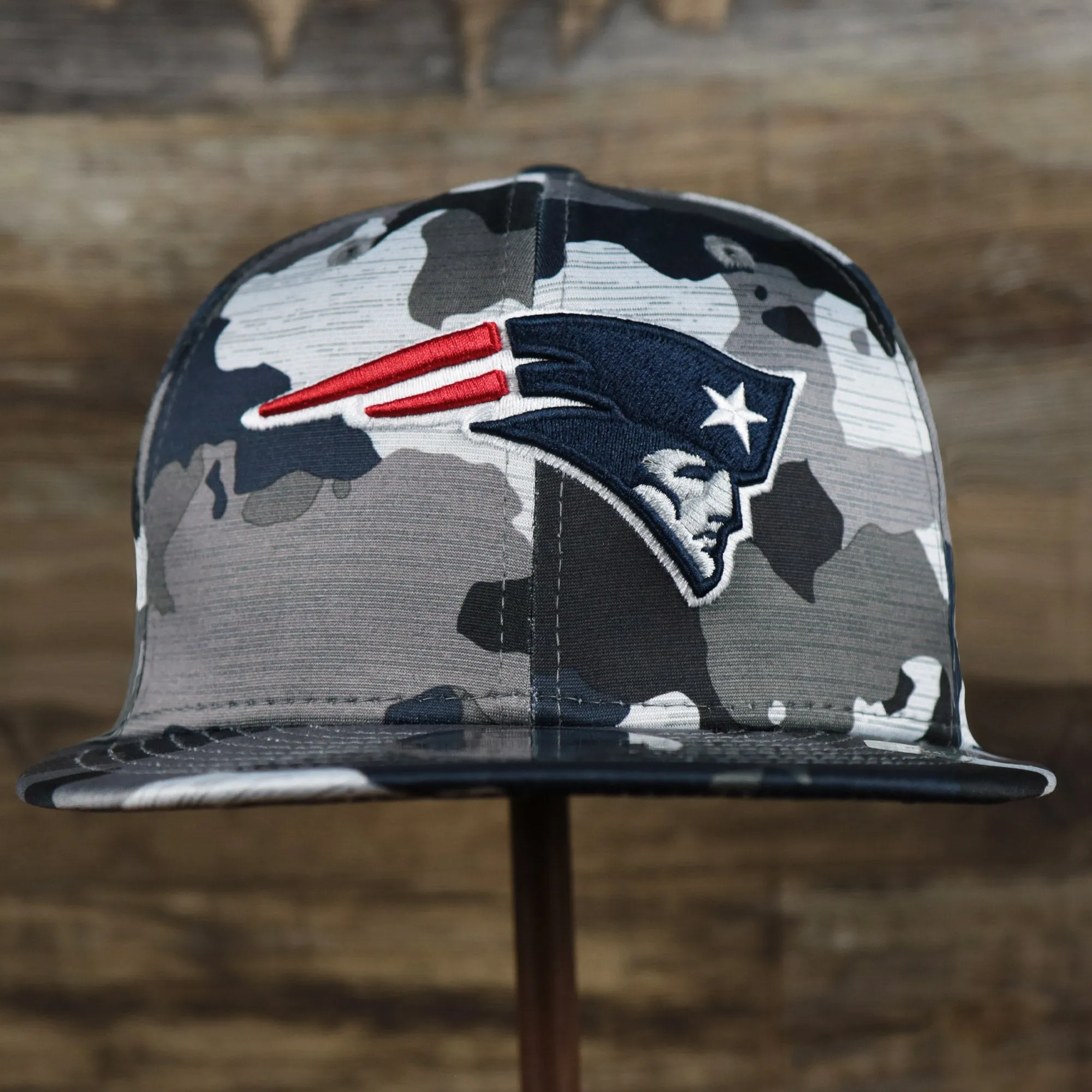 New England Patriots NFL OnField Summer Training 2022 Camo 9Fifty Snapback | Navy Blue Camo 9Fifty