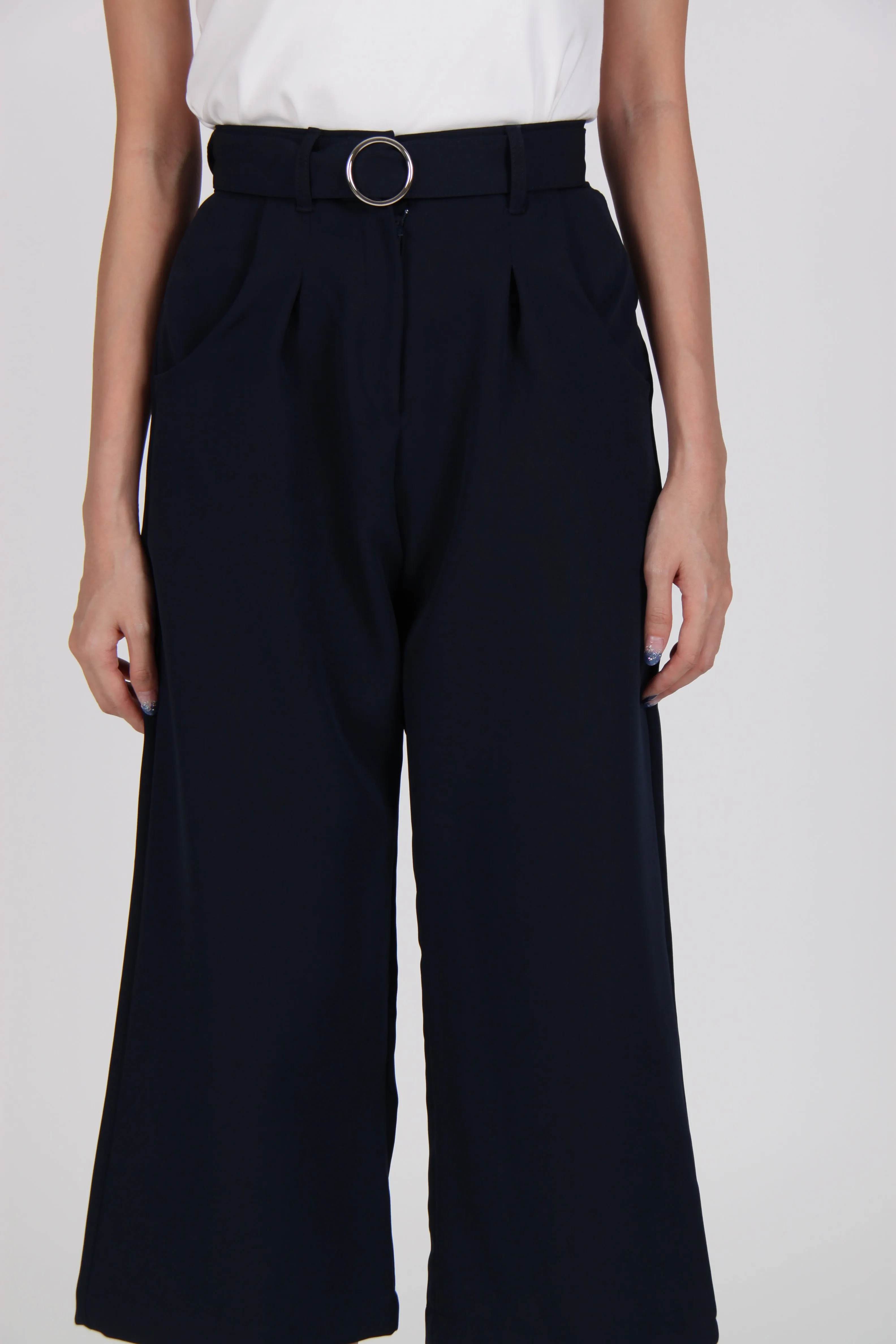 Pleats Straight Cut Culottes in Navy Blue