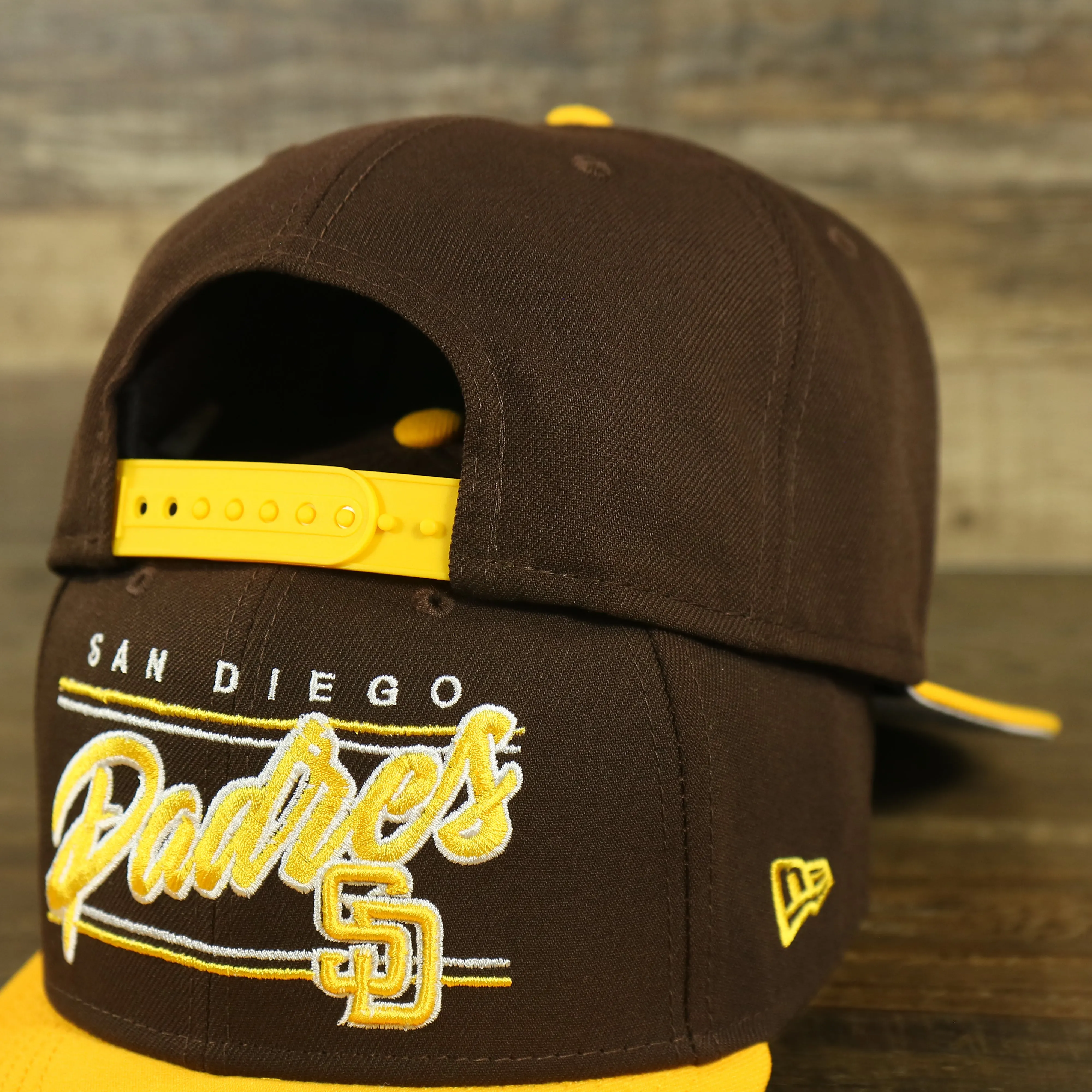 San Diego Padres Team Script College Bar 9Fifty Snapback Hat | Brown/Yellow Steelers 950 Snap Cap