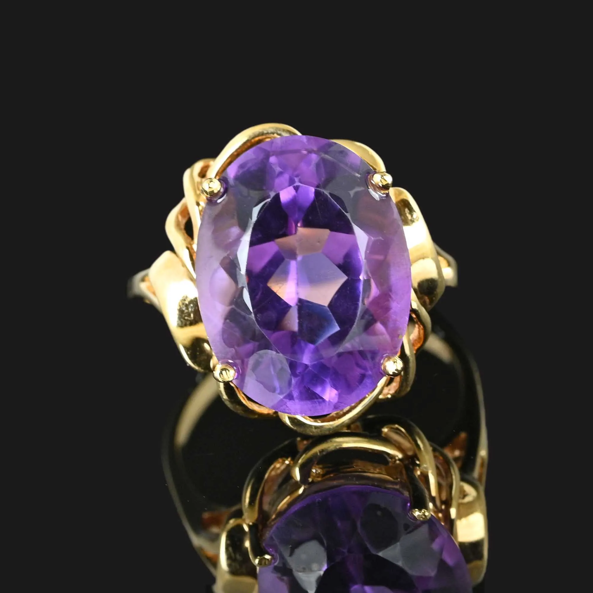 Vintage 14K Gold 9 CTW Amethyst Cocktail Ring